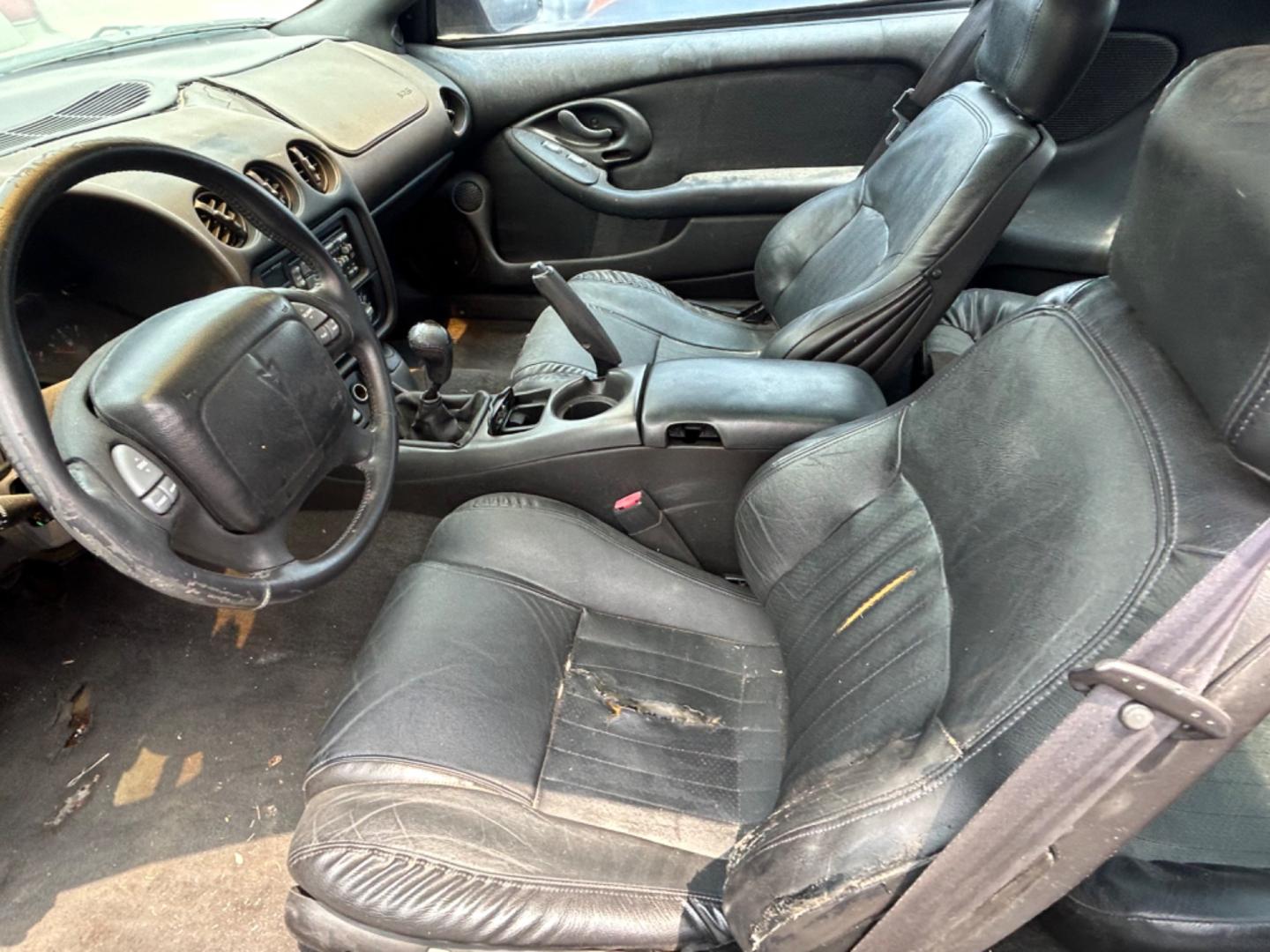 2002 Black Pontiac Firebird Formula Coupe (2G2FV22G522) with an 5.7L V8 OHV 16V engine, located at 1687 Business 35 S, New Braunfels, TX, 78130, (830) 625-7159, 29.655487, -98.051491 - Photo#8